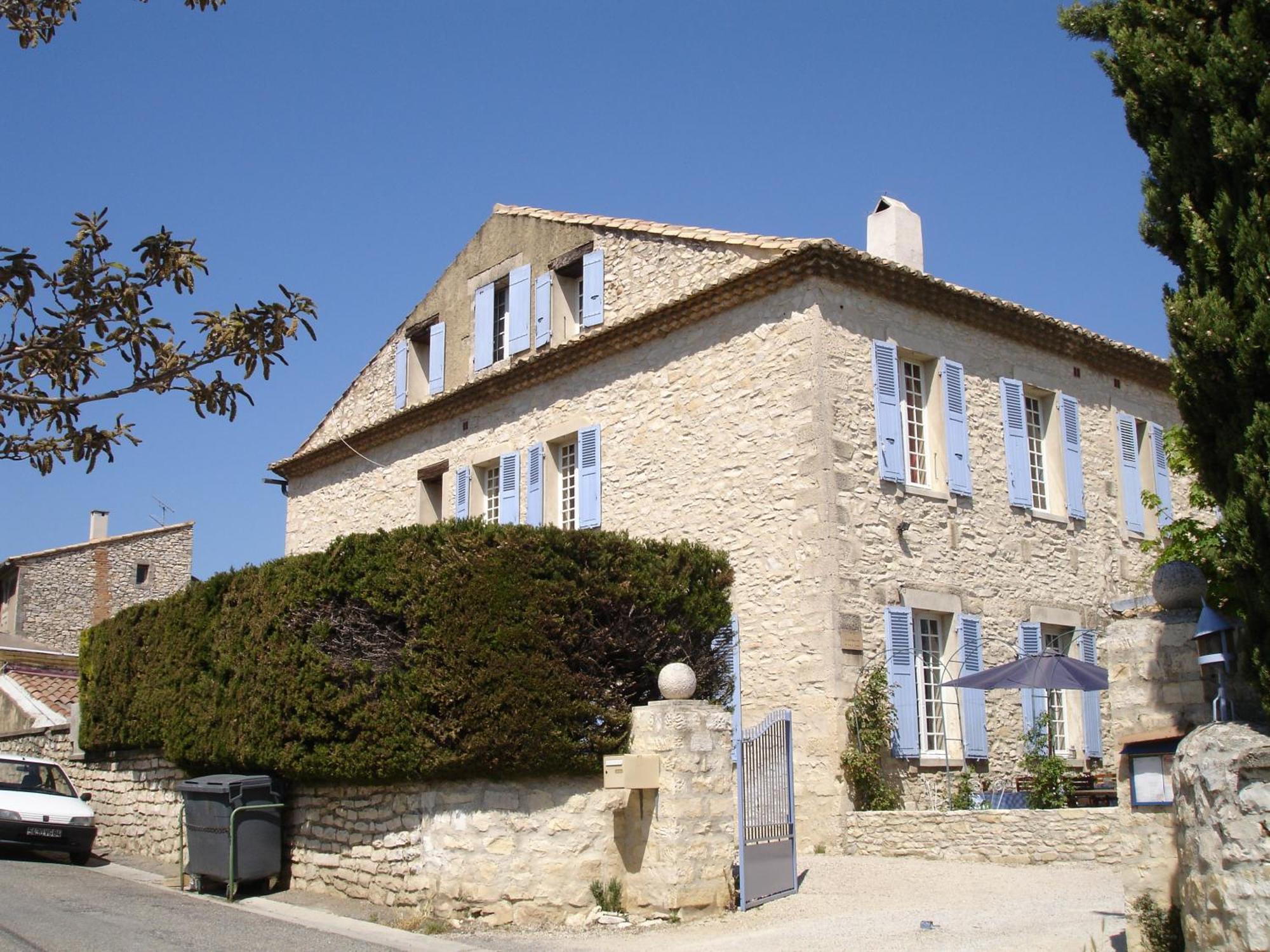 Logis Auberge De Тавель Экстерьер фото