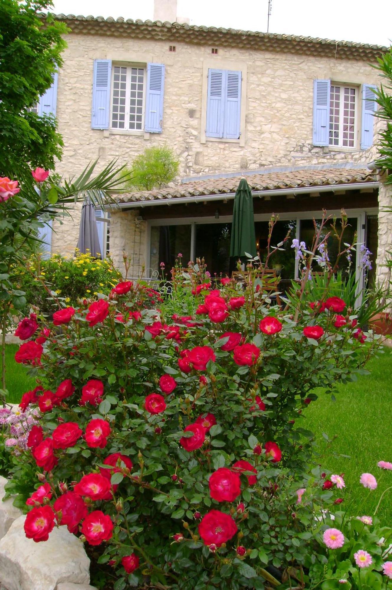 Logis Auberge De Тавель Экстерьер фото